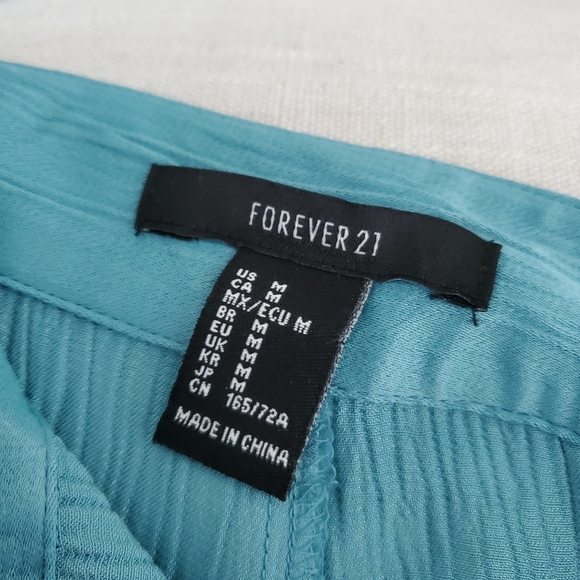 Forever 21 | Womens satin wide leg pant | size medium - Picture 7 of 9